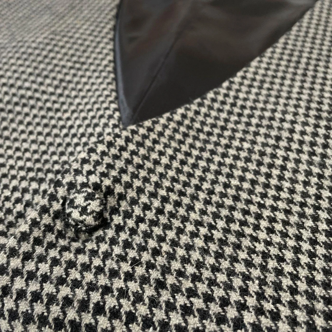 Dylan 60s Mod Dogtooth Waistcoat 5 Dylan 60s Mod Dogtooth Waistcoat - Image 3