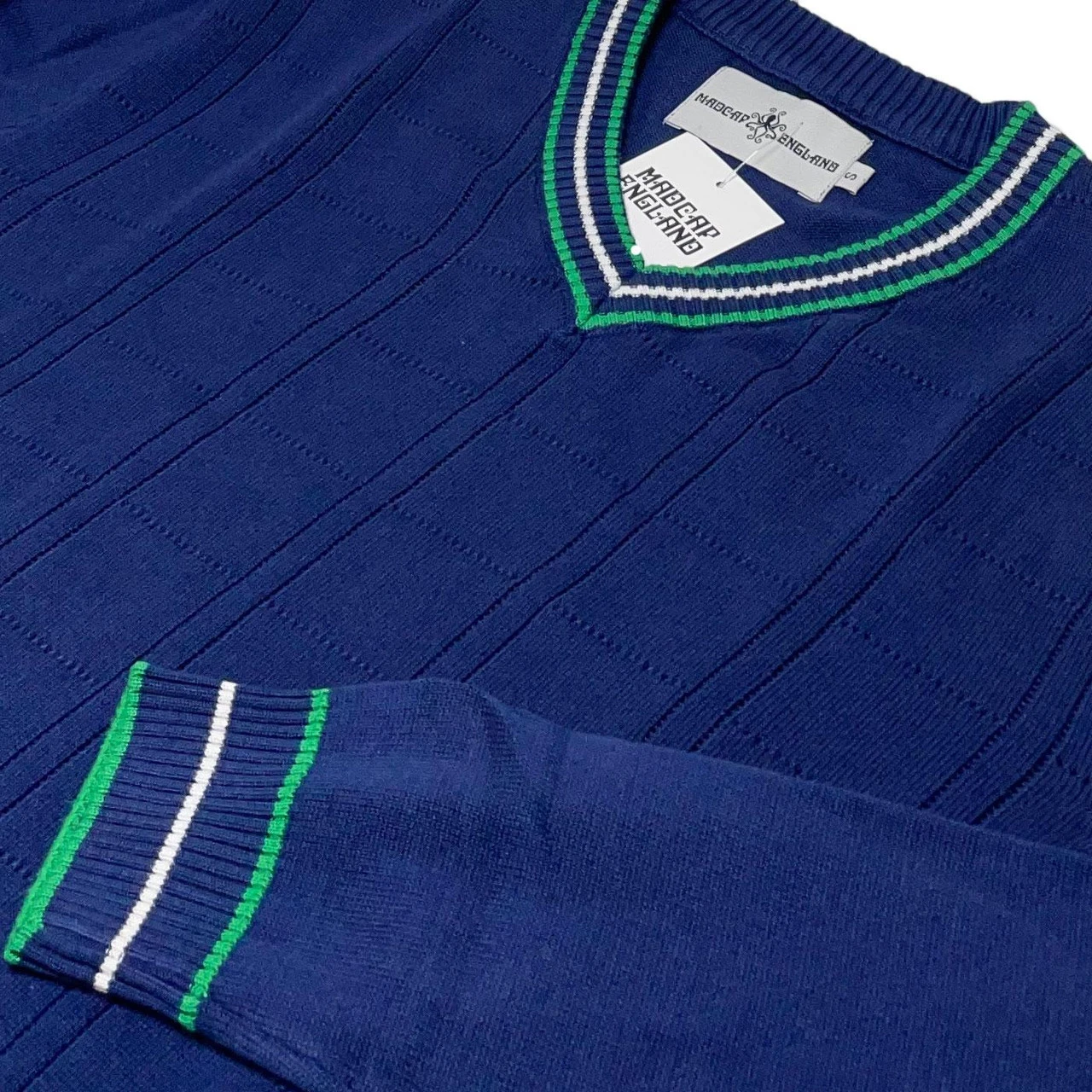 Fellini Pointelle Knit Tipped V-neck Jumper In Navy 8 Fellini Pointelle Knit Tipped V-neck Jumper In Navy - Image 6